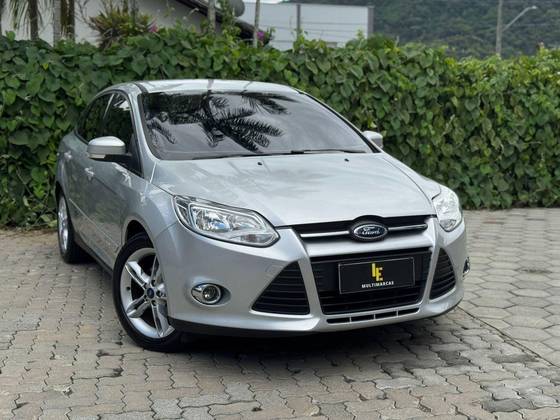 FORD FOCUS 2.0 SE PLUS SEDAN 16V FLEX 4P AUTOMÁTICO